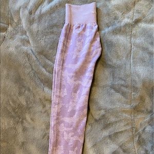 4”11 hips 34 1/2 waist 26